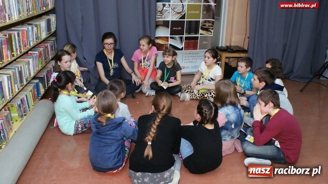 Zdjęcie w galerii na portalu naszraciborz.pl: Raciborska książnica zorganizowała XV Noc z Andersenem wiadomości z regionu