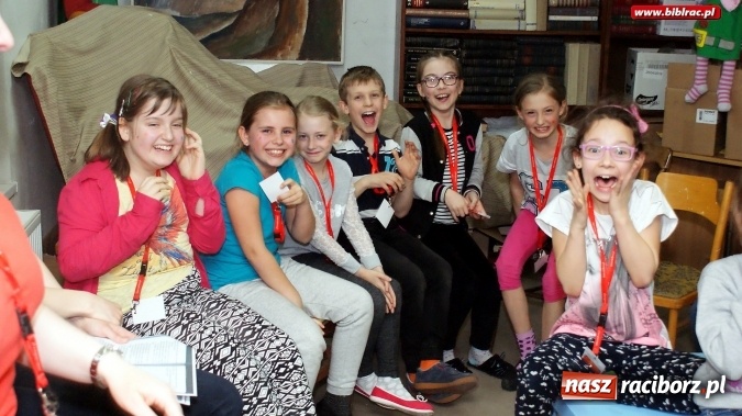 Zdjęcie w galerii na portalu naszraciborz.pl: Raciborska książnica zorganizowała XV Noc z Andersenem wiadomości z regionu
