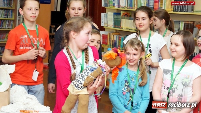 Zdjęcie w galerii na portalu naszraciborz.pl: Raciborska książnica zorganizowała XV Noc z Andersenem wiadomości z regionu
