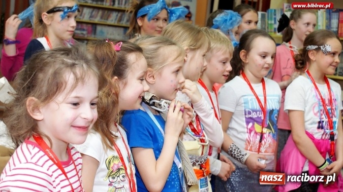 Zdjęcie w galerii na portalu naszraciborz.pl: Raciborska książnica zorganizowała XV Noc z Andersenem wiadomości z regionu