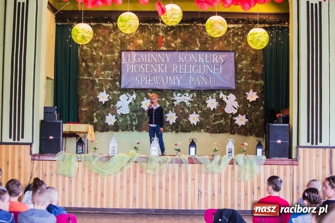 Zdjęcie w galerii na portalu naszraciborz.pl: Piosenki religijne w Borucinie po raz szósty wiadomości z regionu