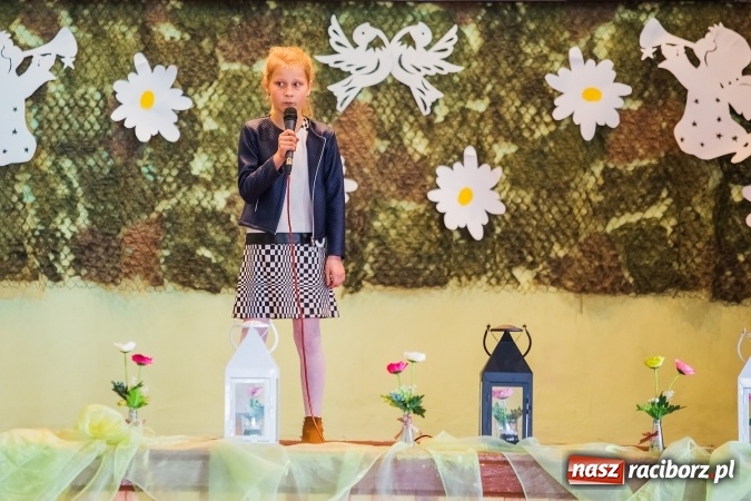 Zdjęcie w galerii na portalu naszraciborz.pl: Piosenki religijne w Borucinie po raz szósty wiadomości z regionu