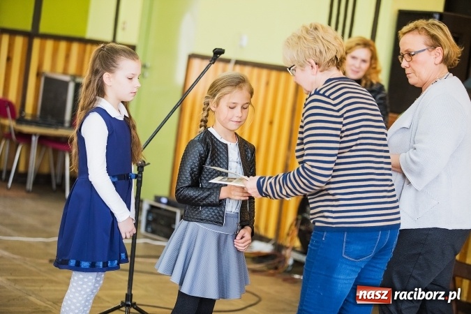 Zdjęcie w galerii na portalu naszraciborz.pl: Piosenki religijne w Borucinie po raz szósty wiadomości z regionu