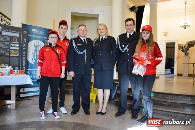 Zdjęcie w galerii na portalu naszraciborz.pl: Młodzieżowa Drużyna Pożarnicza przy OSP w Samborowicach na spotkaniu laureatów w Warszawie wiadomości z regionu