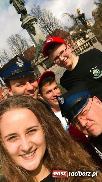 Zdjęcie w galerii na portalu naszraciborz.pl: Młodzieżowa Drużyna Pożarnicza przy OSP w Samborowicach na spotkaniu laureatów w Warszawie wiadomości z regionu