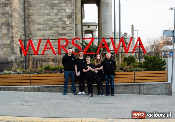 Zdjęcie w galerii na portalu naszraciborz.pl: Młodzieżowa Drużyna Pożarnicza przy OSP w Samborowicach na spotkaniu laureatów w Warszawie wiadomości z regionu