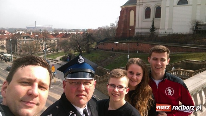 Zdjęcie w galerii na portalu naszraciborz.pl: Młodzieżowa Drużyna Pożarnicza przy OSP w Samborowicach na spotkaniu laureatów w Warszawie wiadomości z regionu