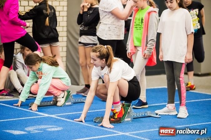 Zdjęcie w galerii na portalu naszraciborz.pl: Halowe Mistrzostwa Raciborza i Powiatu Raciborskiego w Lekkiej Atletyce wiadomości z regionu