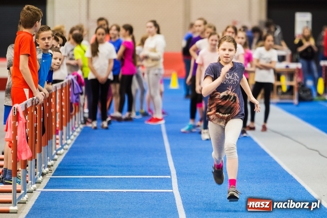 Zdjęcie w galerii na portalu naszraciborz.pl: Halowe Mistrzostwa Raciborza i Powiatu Raciborskiego w Lekkiej Atletyce wiadomości z regionu