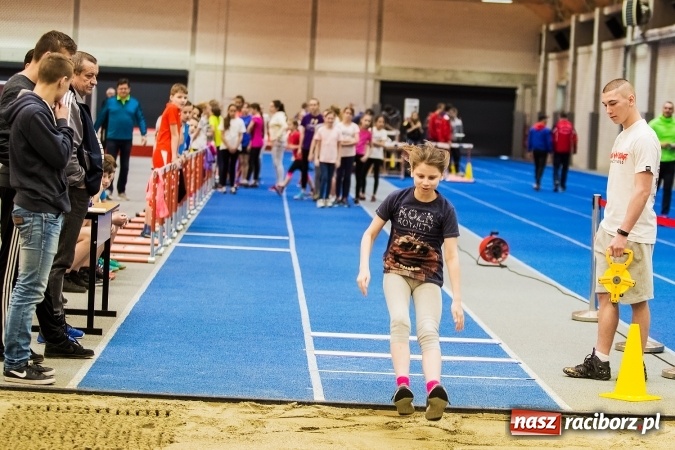 Zdjęcie w galerii na portalu naszraciborz.pl: Halowe Mistrzostwa Raciborza i Powiatu Raciborskiego w Lekkiej Atletyce wiadomości z regionu