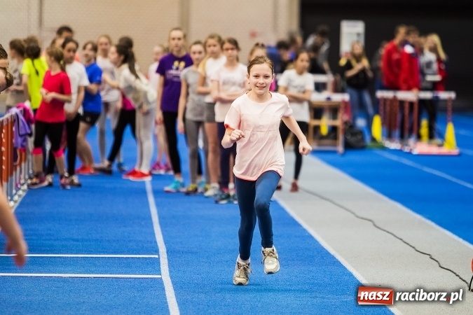 Zdjęcie w galerii na portalu naszraciborz.pl: Halowe Mistrzostwa Raciborza i Powiatu Raciborskiego w Lekkiej Atletyce wiadomości z regionu