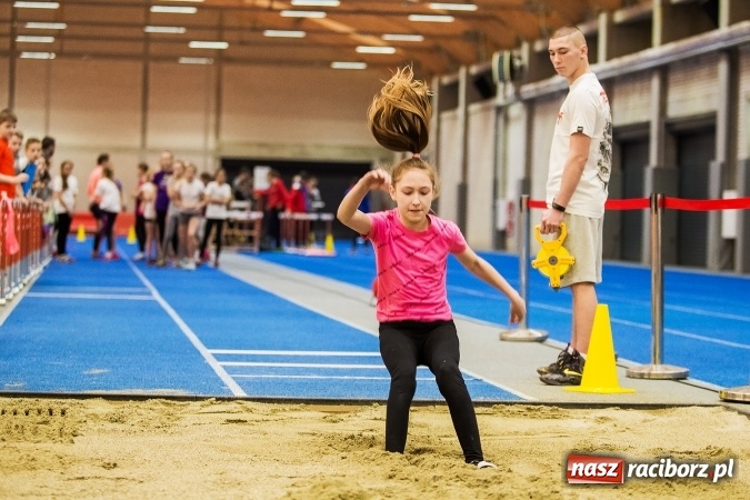 Zdjęcie w galerii na portalu naszraciborz.pl: Halowe Mistrzostwa Raciborza i Powiatu Raciborskiego w Lekkiej Atletyce wiadomości z regionu