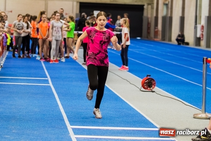 Zdjęcie w galerii na portalu naszraciborz.pl: Halowe Mistrzostwa Raciborza i Powiatu Raciborskiego w Lekkiej Atletyce wiadomości z regionu