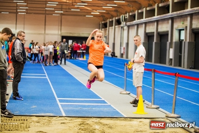 Zdjęcie w galerii na portalu naszraciborz.pl: Halowe Mistrzostwa Raciborza i Powiatu Raciborskiego w Lekkiej Atletyce wiadomości z regionu