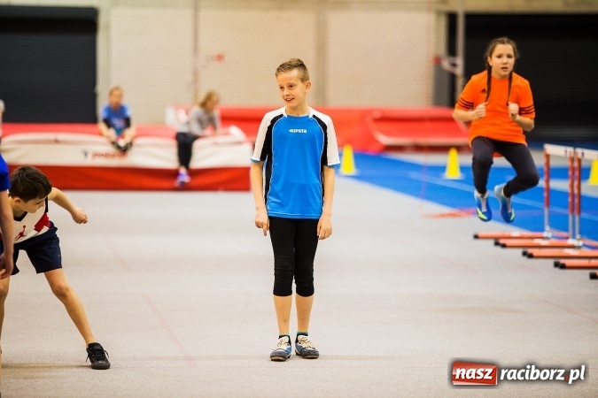 Zdjęcie w galerii na portalu naszraciborz.pl: Halowe Mistrzostwa Raciborza i Powiatu Raciborskiego w Lekkiej Atletyce wiadomości z regionu