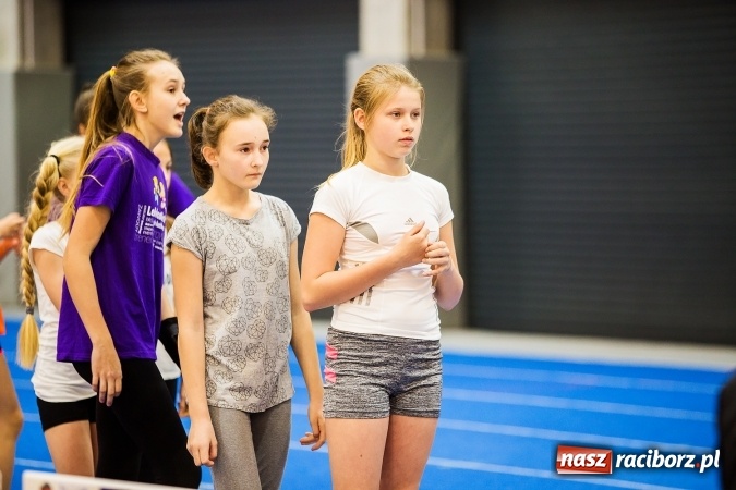 Zdjęcie w galerii na portalu naszraciborz.pl: Halowe Mistrzostwa Raciborza i Powiatu Raciborskiego w Lekkiej Atletyce wiadomości z regionu