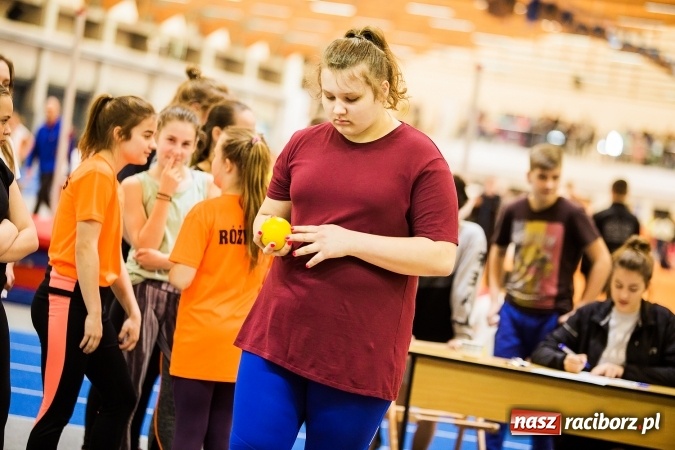 Zdjęcie w galerii na portalu naszraciborz.pl: Halowe Mistrzostwa Raciborza i Powiatu Raciborskiego w Lekkiej Atletyce wiadomości z regionu