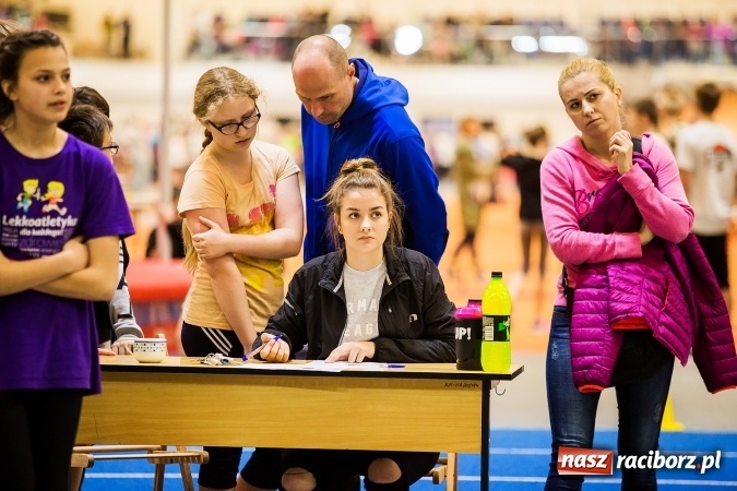 Zdjęcie w galerii na portalu naszraciborz.pl: Halowe Mistrzostwa Raciborza i Powiatu Raciborskiego w Lekkiej Atletyce wiadomości z regionu