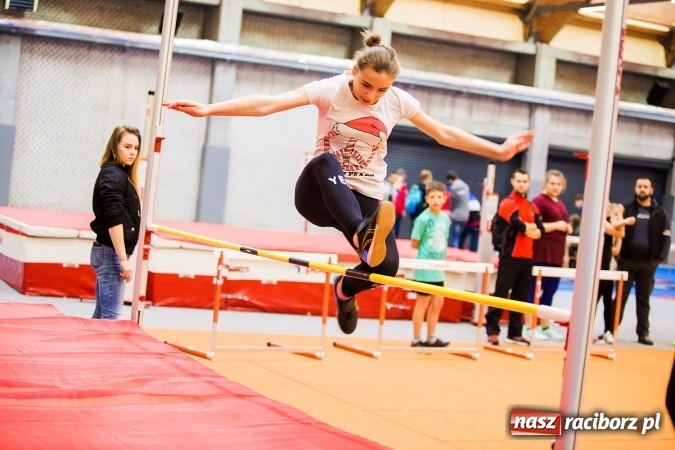 Zdjęcie w galerii na portalu naszraciborz.pl: Halowe Mistrzostwa Raciborza i Powiatu Raciborskiego w Lekkiej Atletyce wiadomości z regionu