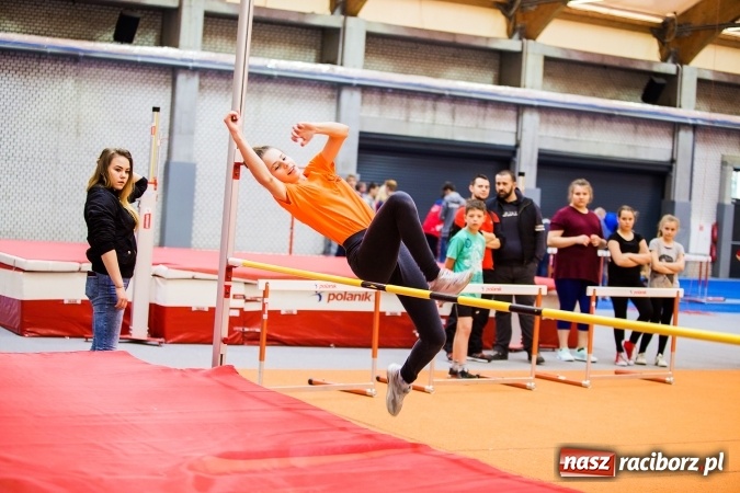 Zdjęcie w galerii na portalu naszraciborz.pl: Halowe Mistrzostwa Raciborza i Powiatu Raciborskiego w Lekkiej Atletyce wiadomości z regionu