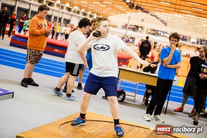 Zdjęcie w galerii na portalu naszraciborz.pl: Halowe Mistrzostwa Raciborza i Powiatu Raciborskiego w Lekkiej Atletyce wiadomości z regionu