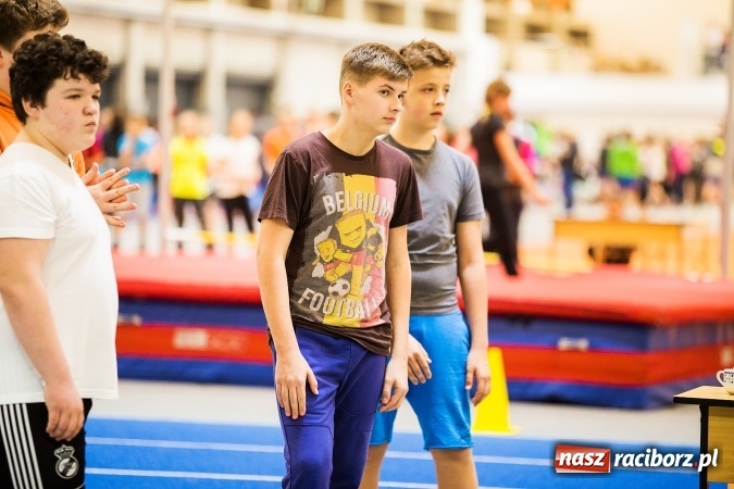 Zdjęcie w galerii na portalu naszraciborz.pl: Halowe Mistrzostwa Raciborza i Powiatu Raciborskiego w Lekkiej Atletyce wiadomości z regionu