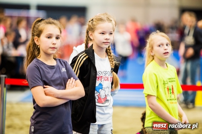 Zdjęcie w galerii na portalu naszraciborz.pl: Halowe Mistrzostwa Raciborza i Powiatu Raciborskiego w Lekkiej Atletyce wiadomości z regionu