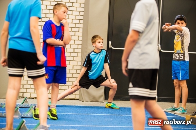 Zdjęcie w galerii na portalu naszraciborz.pl: Halowe Mistrzostwa Raciborza i Powiatu Raciborskiego w Lekkiej Atletyce wiadomości z regionu