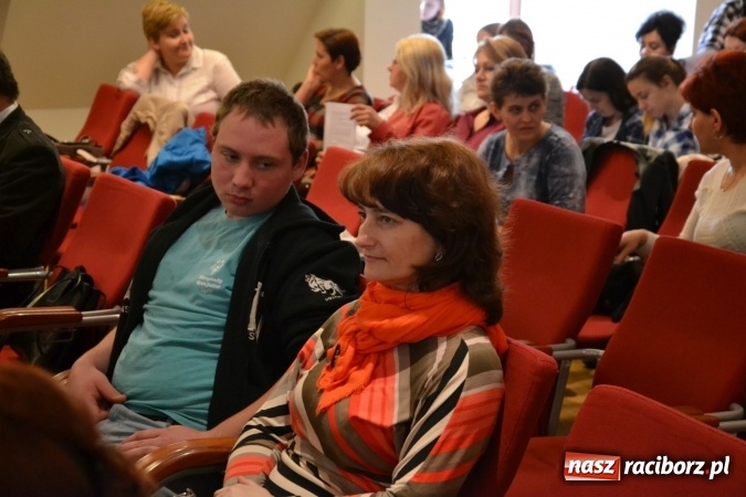 Zdjęcie w galerii na portalu naszraciborz.pl: Mocni Razem - konferencja na Zamku Piastowskim  wiadomości z regionu