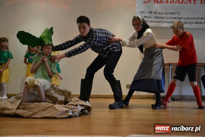 Zdjęcie w galerii na portalu naszraciborz.pl: Mocni Razem - konferencja na Zamku Piastowskim  wiadomości z regionu