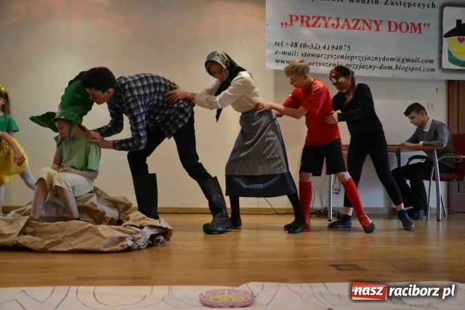 Zdjęcie w galerii na portalu naszraciborz.pl: Mocni Razem - konferencja na Zamku Piastowskim  wiadomości z regionu