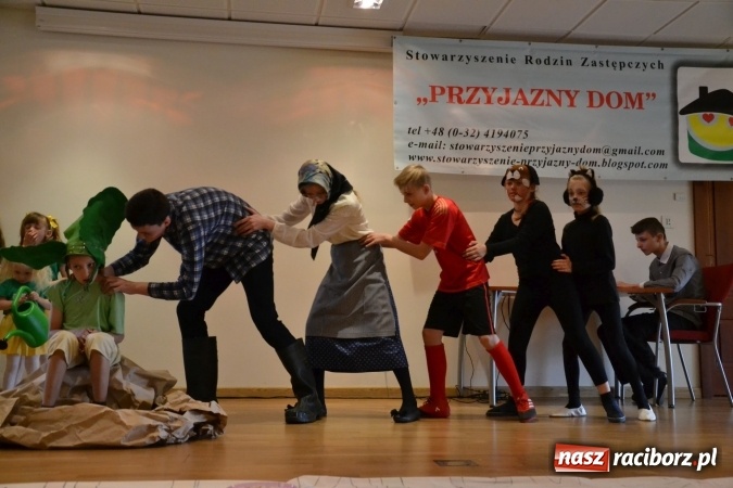 Zdjęcie w galerii na portalu naszraciborz.pl: Mocni Razem - konferencja na Zamku Piastowskim  wiadomości z regionu