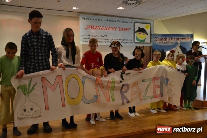 Zdjęcie w galerii na portalu naszraciborz.pl: Mocni Razem - konferencja na Zamku Piastowskim  wiadomości z regionu