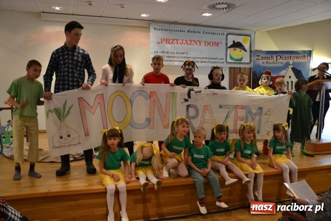 Zdjęcie w galerii na portalu naszraciborz.pl: Mocni Razem - konferencja na Zamku Piastowskim  wiadomości z regionu