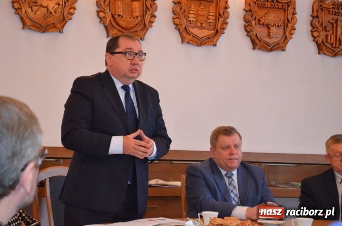 Zdjęcie w galerii na portalu naszraciborz.pl: Spotkanie z proboszczami powiatu gliwickiego  wiadomości z regionu