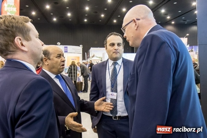 Zdjęcie w galerii na portalu naszraciborz.pl: Sukces raciborskich wydawnictw promocyjnych na Międzynarodowych Targach Turystyki, Spa, Sprzętu Turystycznego i Żeglarskiego GLOBalnie 2017  wiadomości z regionu