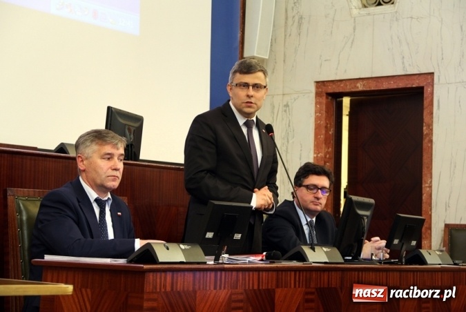 Zdjęcie w galerii na portalu naszraciborz.pl: O planach żeglownego połączenia Dunaju, Odry i Łaby w sali Sejmu Śląskiego wiadomości z regionu