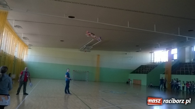 Zdjęcie w galerii na portalu naszraciborz.pl: W Kuźni Raciborskiej odbyły się I Gminne Mistrzostwa Modeli Sterowanych Drogą Radiową wiadomości z regionu