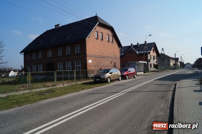 Zdjęcie w galerii na portalu naszraciborz.pl: Stara szkoła w Nędzy zmieniła właściciela wiadomości z regionu