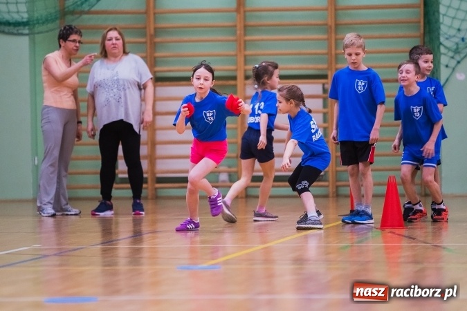 Zdjęcie w galerii na portalu naszraciborz.pl: Turniej Gier i Zabaw w Arenie Rafako wiadomości z regionu