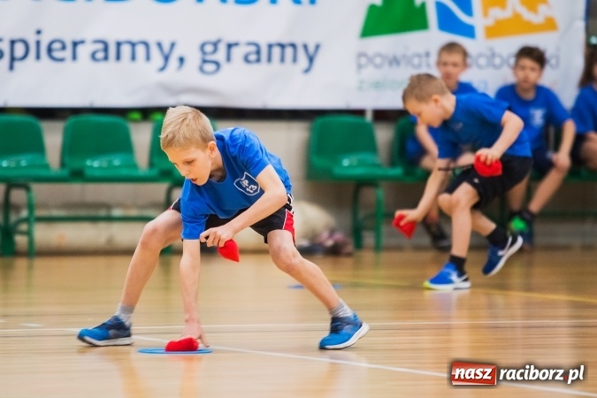 Zdjęcie w galerii na portalu naszraciborz.pl: Turniej Gier i Zabaw w Arenie Rafako wiadomości z regionu