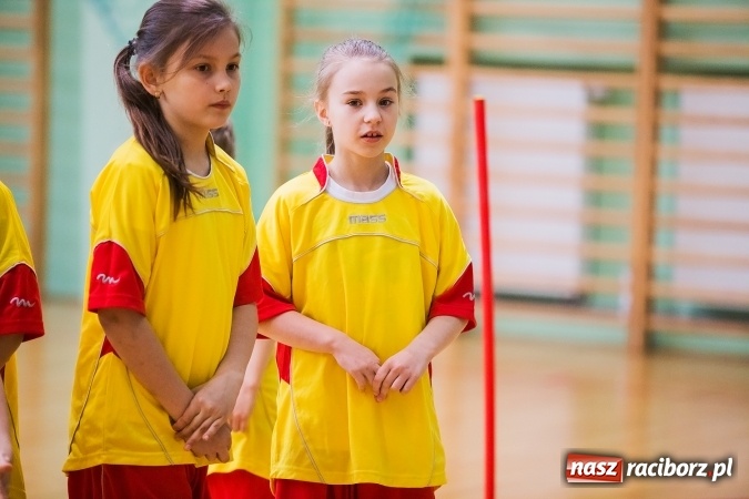 Zdjęcie w galerii na portalu naszraciborz.pl: Turniej Gier i Zabaw w Arenie Rafako wiadomości z regionu