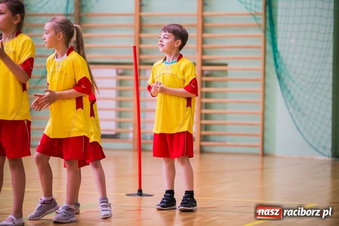Zdjęcie w galerii na portalu naszraciborz.pl: Turniej Gier i Zabaw w Arenie Rafako wiadomości z regionu