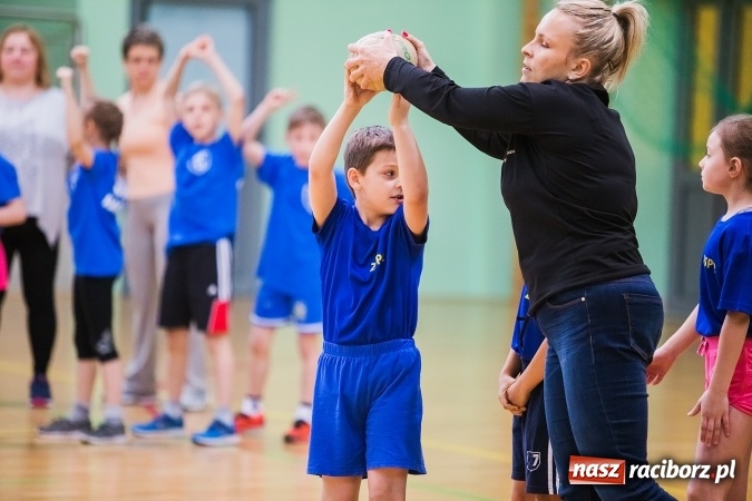 Zdjęcie w galerii na portalu naszraciborz.pl: Turniej Gier i Zabaw w Arenie Rafako wiadomości z regionu