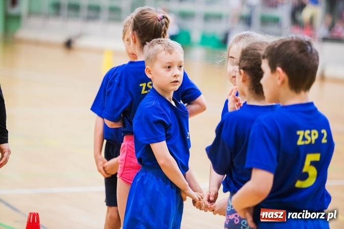 Zdjęcie w galerii na portalu naszraciborz.pl: Turniej Gier i Zabaw w Arenie Rafako wiadomości z regionu