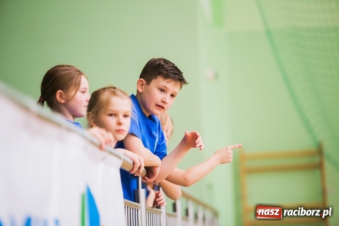 Zdjęcie w galerii na portalu naszraciborz.pl: Turniej Gier i Zabaw w Arenie Rafako wiadomości z regionu