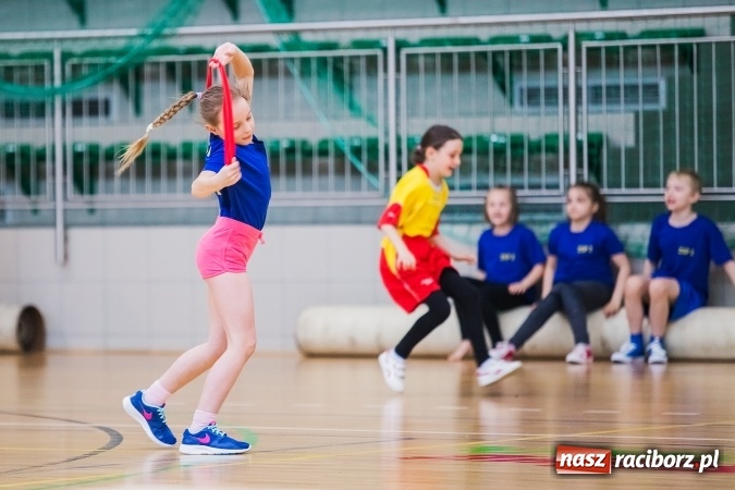 Zdjęcie w galerii na portalu naszraciborz.pl: Turniej Gier i Zabaw w Arenie Rafako wiadomości z regionu