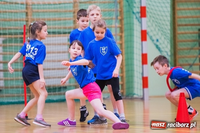 Zdjęcie w galerii na portalu naszraciborz.pl: Turniej Gier i Zabaw w Arenie Rafako wiadomości z regionu
