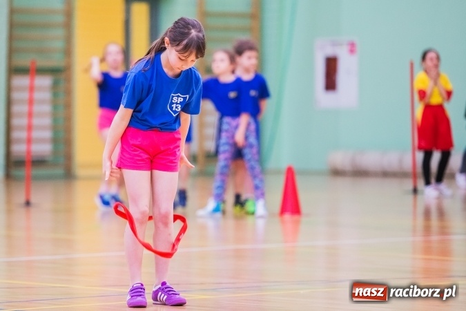 Zdjęcie w galerii na portalu naszraciborz.pl: Turniej Gier i Zabaw w Arenie Rafako wiadomości z regionu