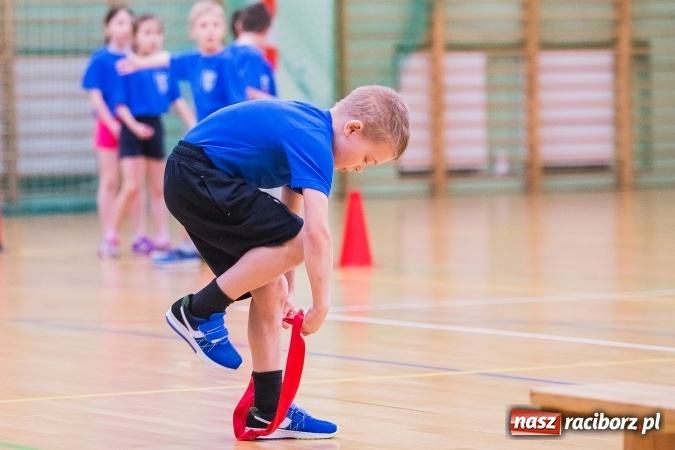 Zdjęcie w galerii na portalu naszraciborz.pl: Turniej Gier i Zabaw w Arenie Rafako wiadomości z regionu